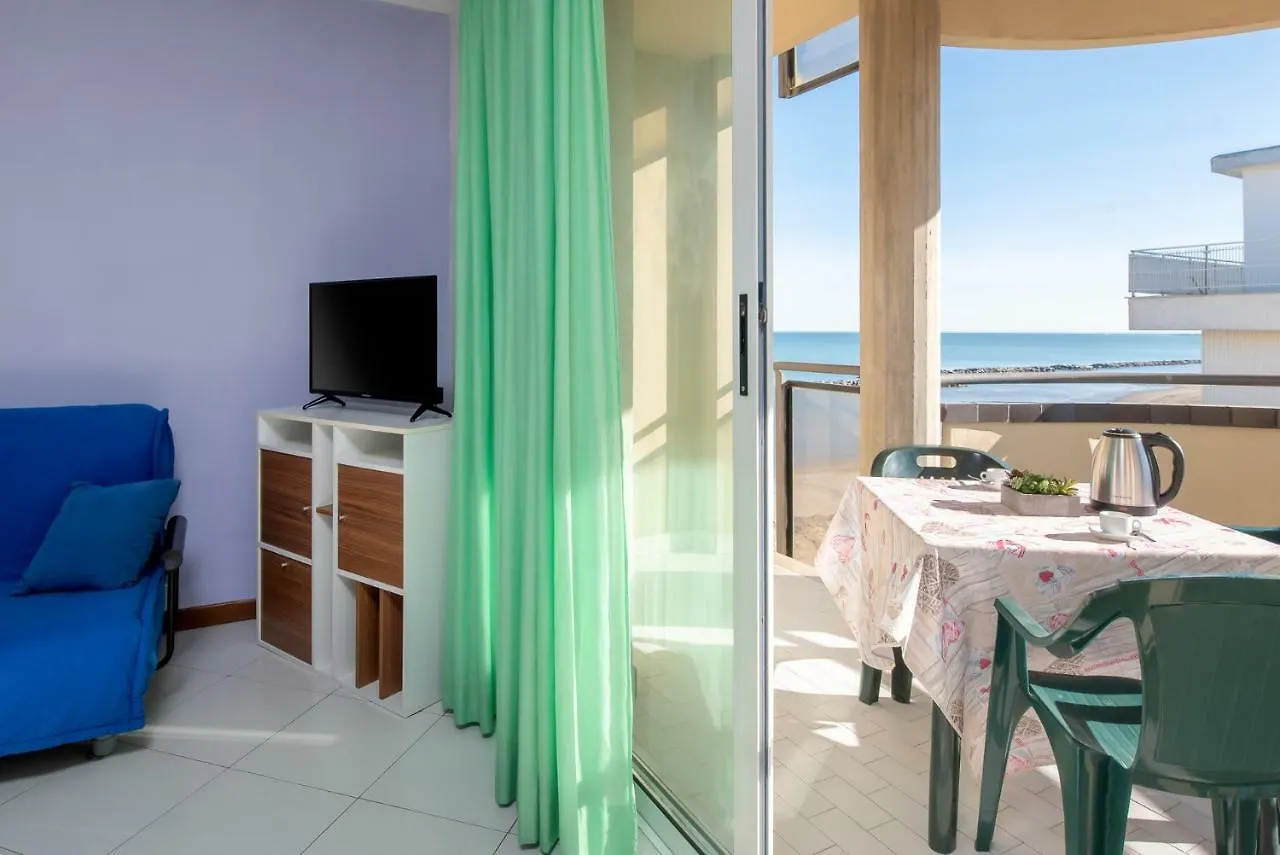 Residence Belvedere Vista Rimini 2*,