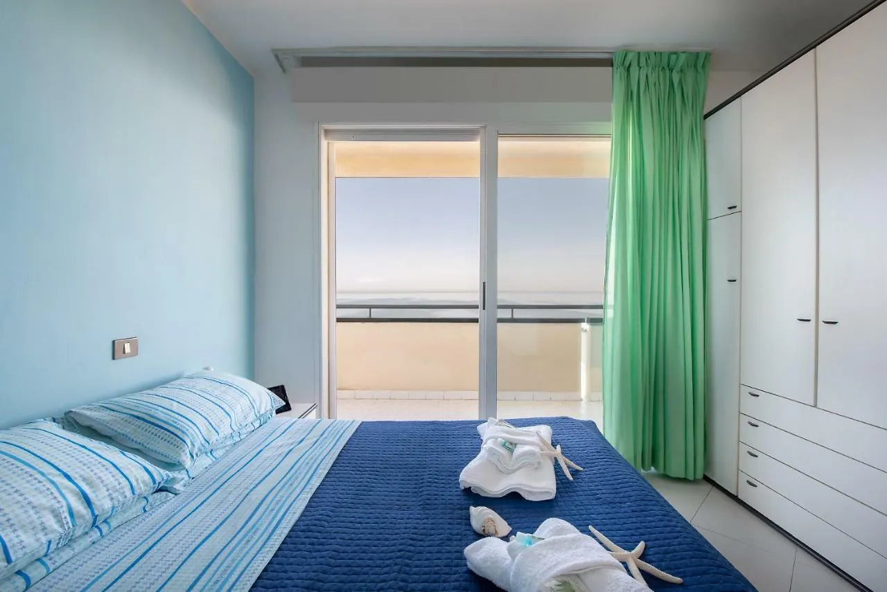 Residence Belvedere Vista Rimini 2*,  Italy