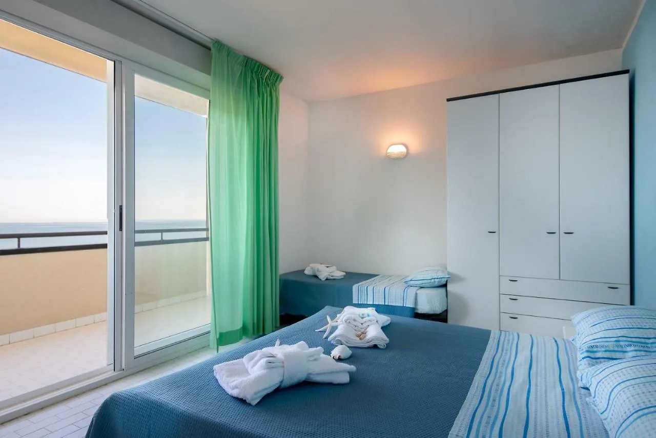 Residence Belvedere Vista - Seafront Rimini Apartmanhotel
